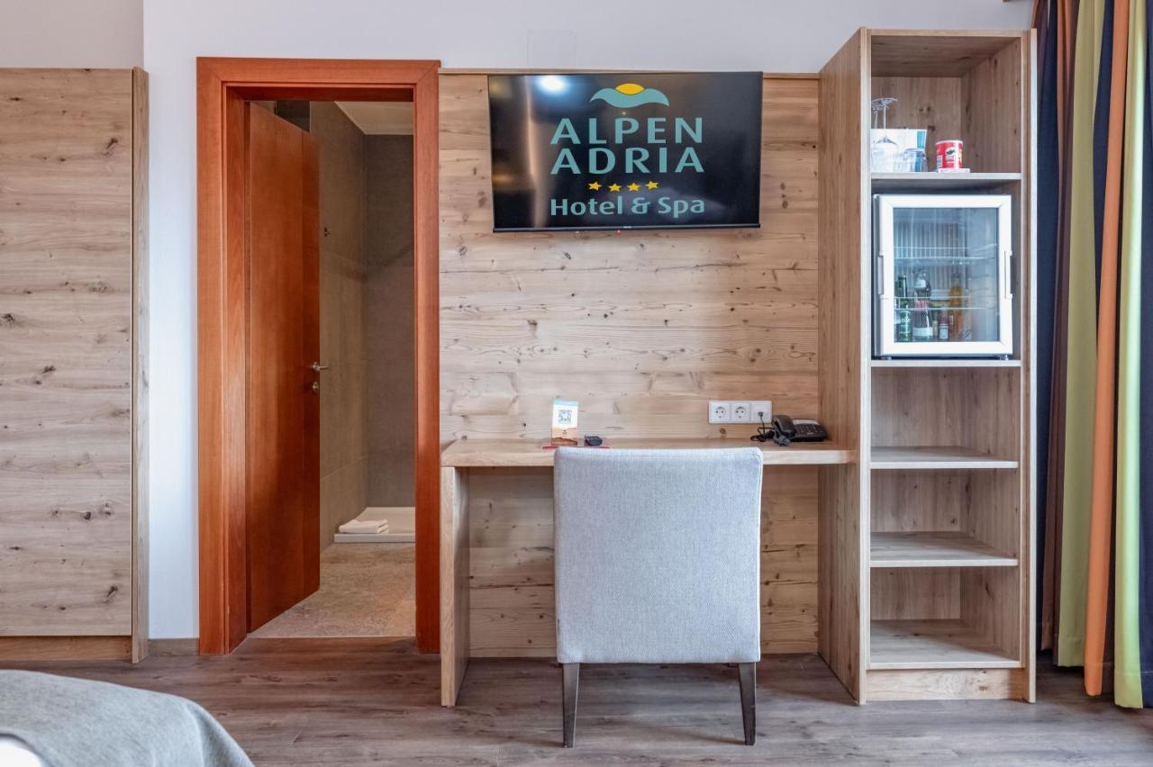Alpen Adria Hotel & Spa Presseggersee Esterno foto